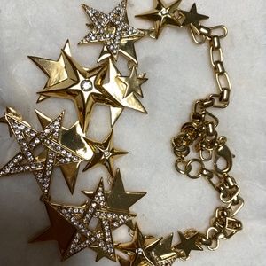 Statement piece necklace